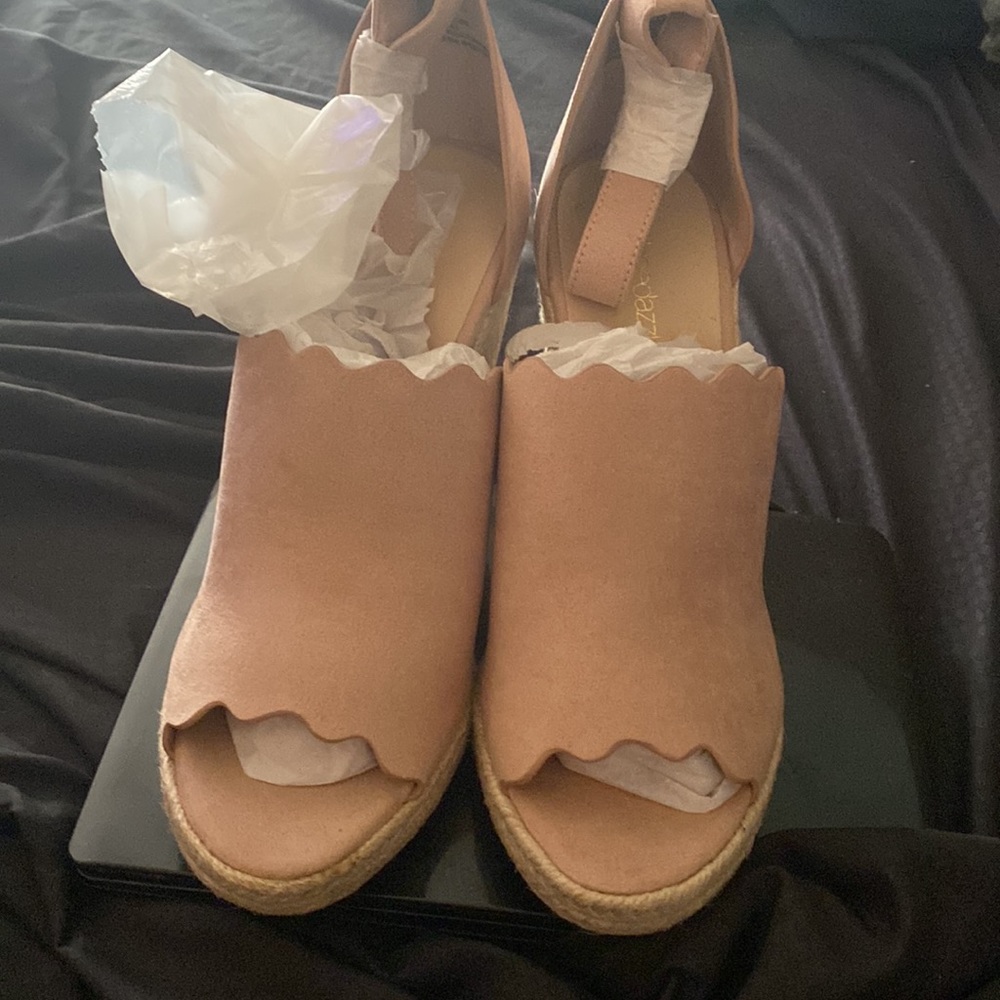 Wedges - Picture 2 of 4
